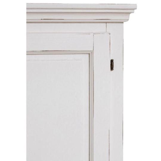 rustikalna mediteranska skrina biela antikovany satnik zavesny vintage antikovany nabytok vidiek toskansky penzion antikovany nabytok spalna satnik lameridiana bytovy dizajn.jpg